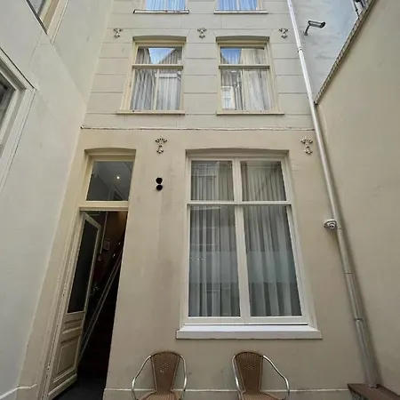 Facade فندق