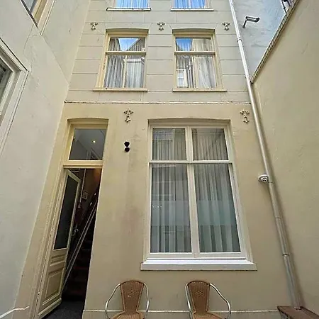 Facade אמסטרדם