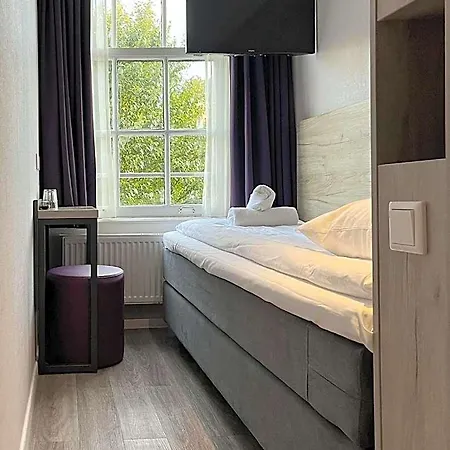 Facade Hotel Amsterdam