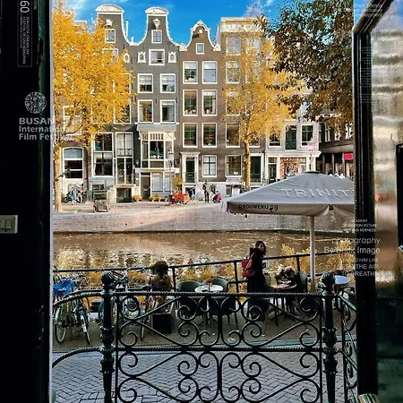 Facade فندق 2*