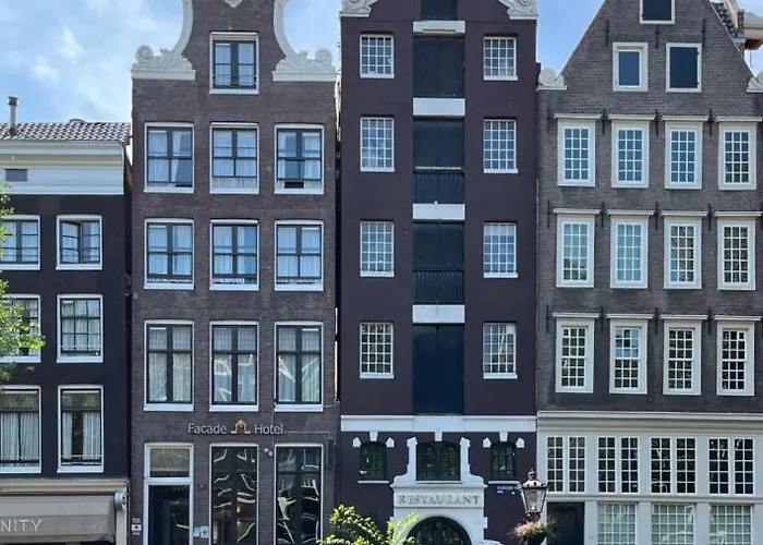 Facade 2* Amsterdam